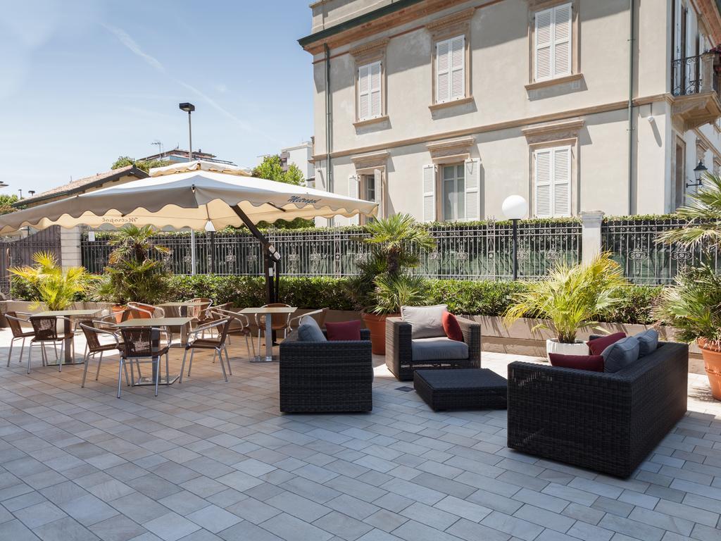 Hotel Metropol Pesaro Esterno foto